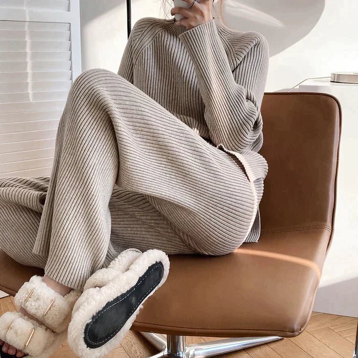 Adelie | Comfortabel tweedelig Pak-Sets & Pakken-Calora-Beige-One size-Calora