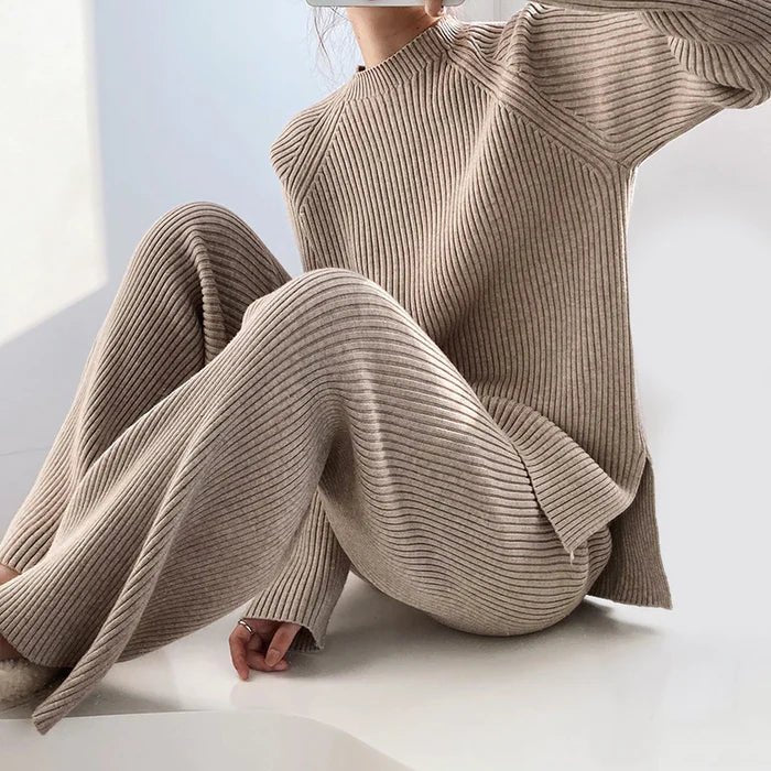 Adelie | Comfortabel tweedelig Pak-Sets & Pakken-Calora-Beige-One size-Calora