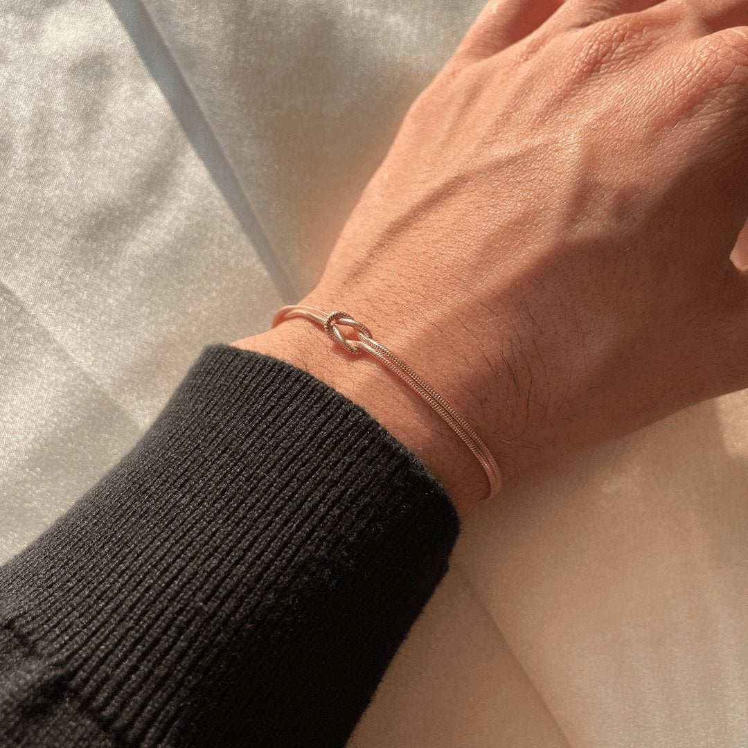 Amour | Minimalistische armband liefdesknoop-Armbanden-Calora-Zilver-Calora