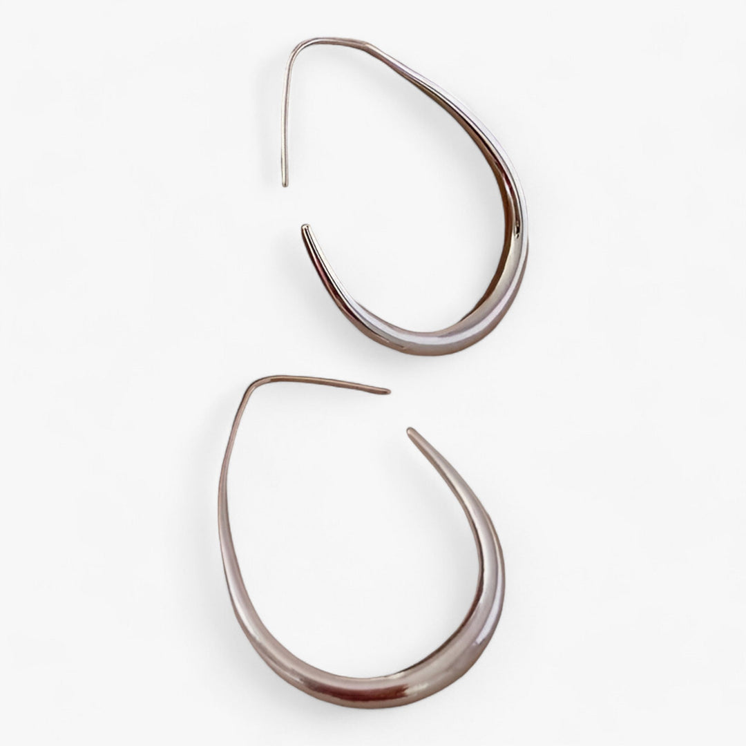Arista Ovale Hoepeloorbellen | Zilveren Elegantie-Oorbellen-Calora-Zilver-Calora