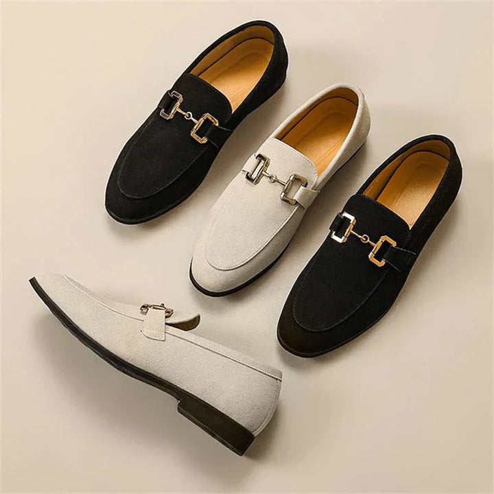 CALORA_ Bossélio | Suède Loafers met Metaal Gesp Detail