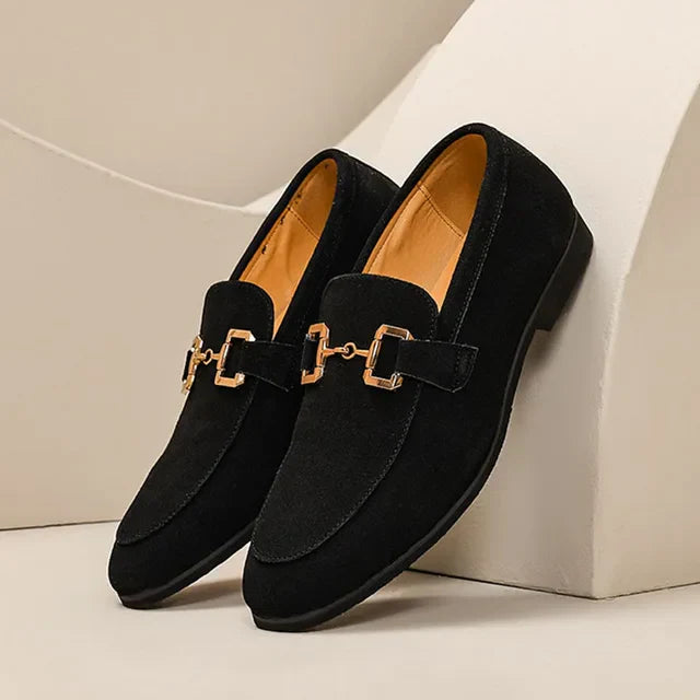 CALORA_ Bossélio | Suède Loafers met Metaal Gesp Detail