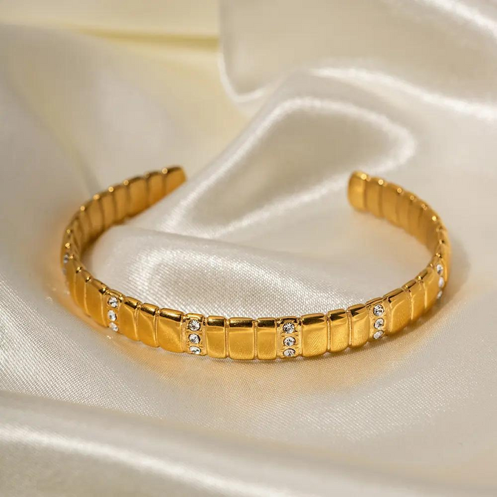 Brivelle | Elegante Gouden & Steen Armband Bangles-Armbanden-Calora-Calora