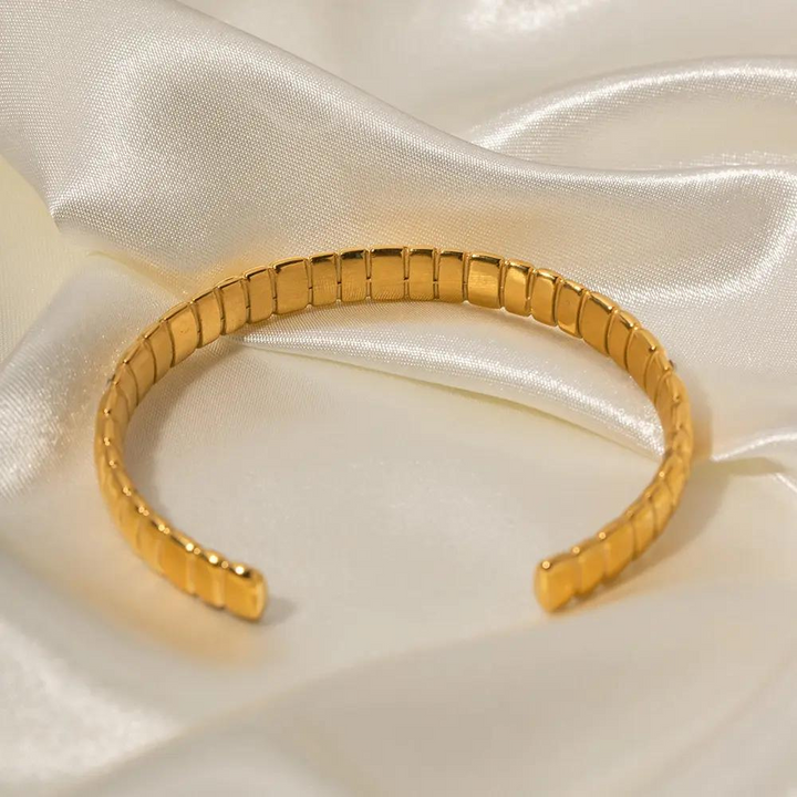 Brivelle | Elegante Gouden & Steen Armband Bangles-Armbanden-Calora-Calora