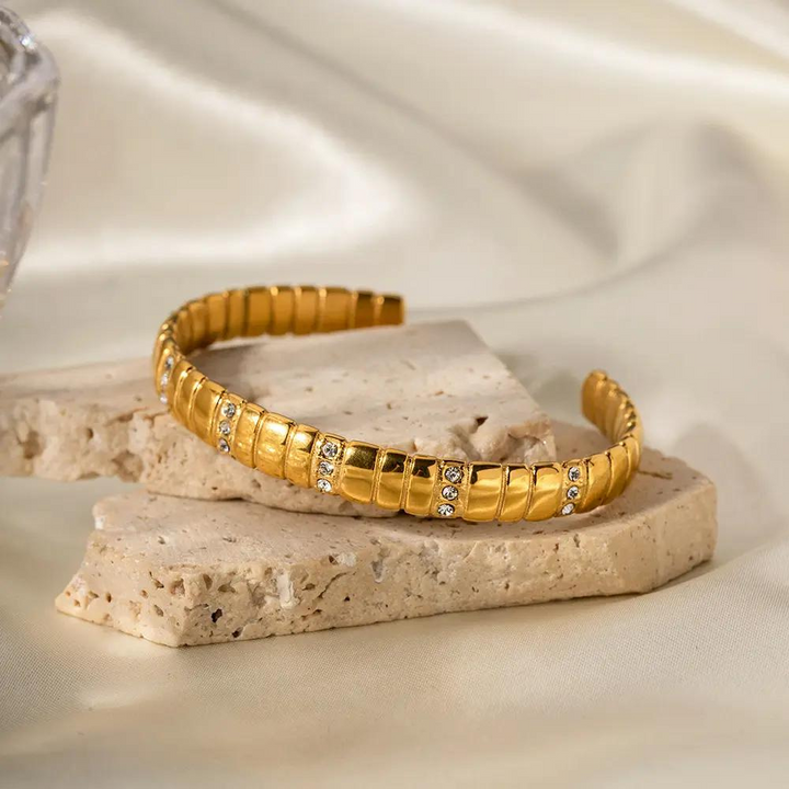 Brivelle | Elegante Gouden & Steen Armband Bangles-Armbanden-Calora-Calora