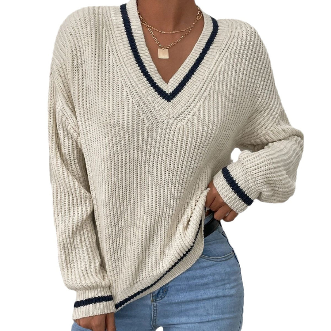 Chenalva | College Trui met patchwork V-hals-Shirts & Topjes-Calora-Beige-S-Calora
