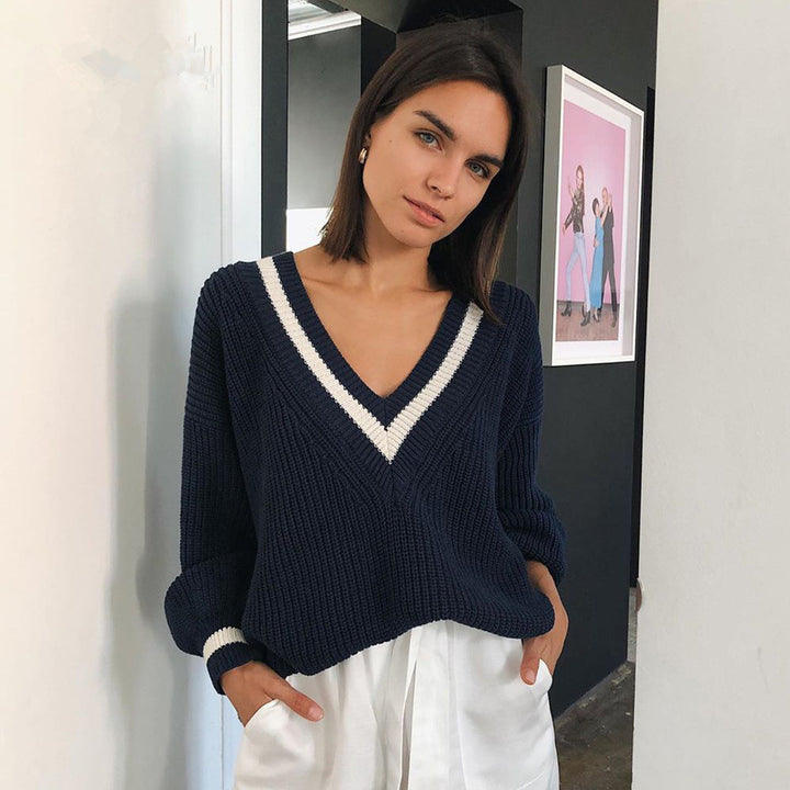 Chenalva | College Trui met patchwork V-hals-Shirts & Topjes-Calora-Donkerblauw-S-Calora