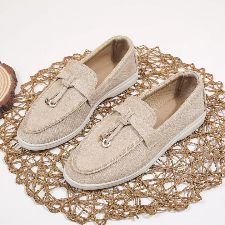 Chic & Comfort Loafers - Dames Suede Instappers voor de Herfst en Lente-Loafers-Calora-Khaki-36-Calora