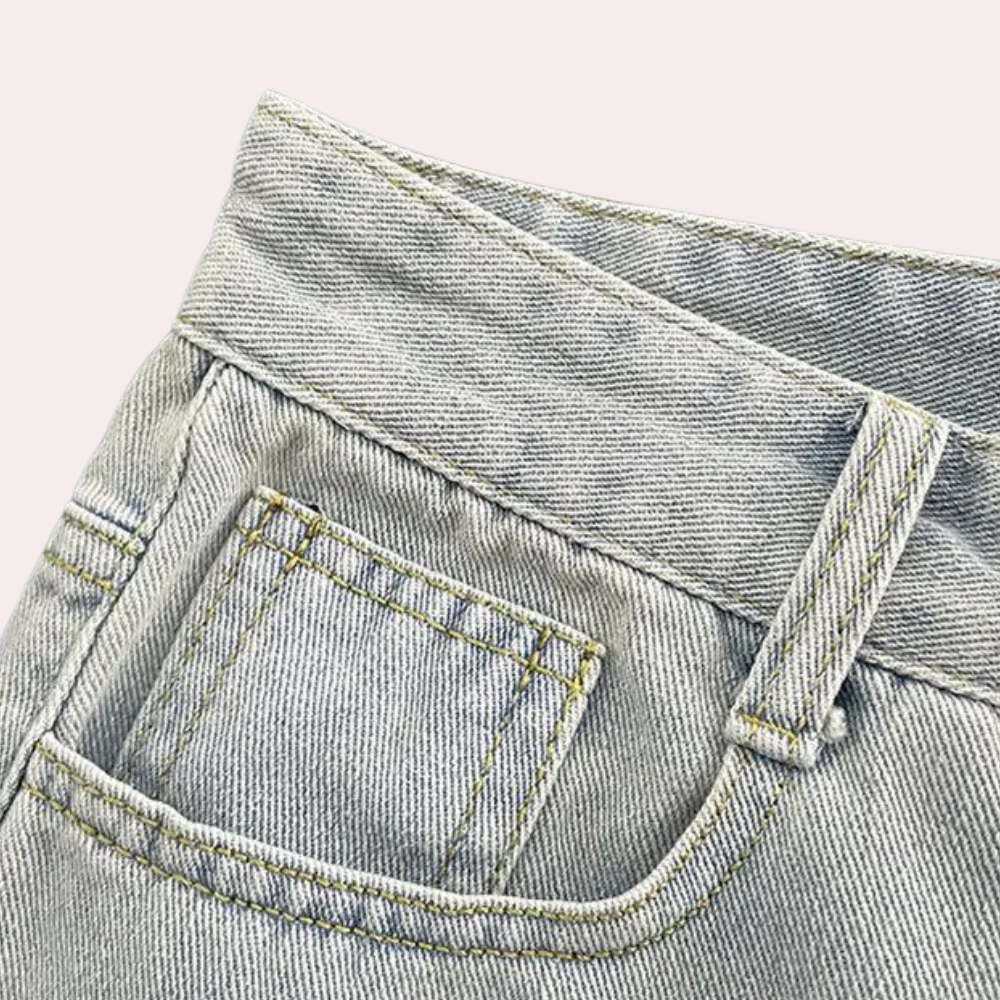 CALORA_ Comfortabele Korte Broek voor Heren van in Lichtgrijs