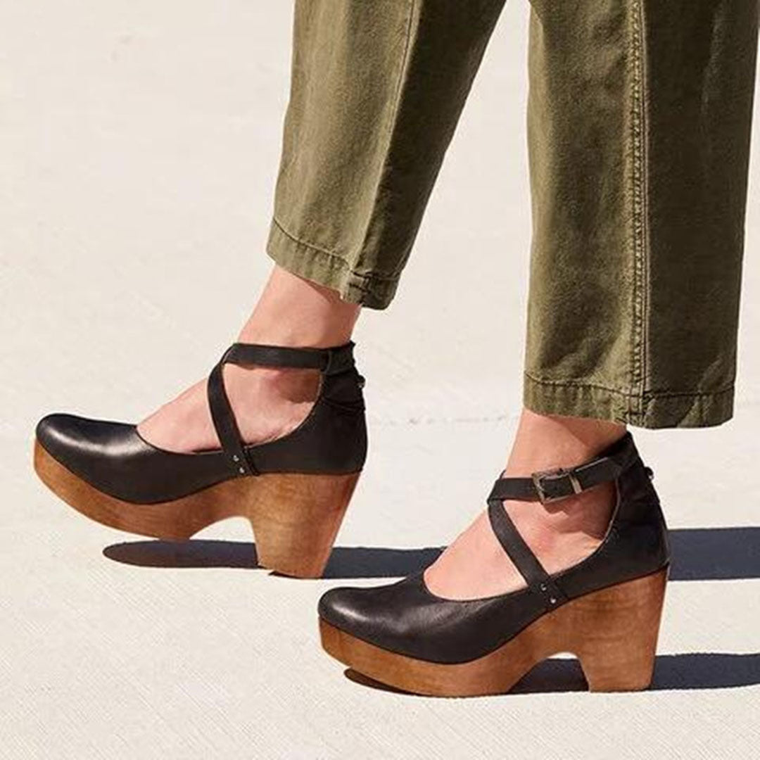 CALORA_ Dames Wedge Heel Sandalen met Gesloten Neus en Enkelbandje