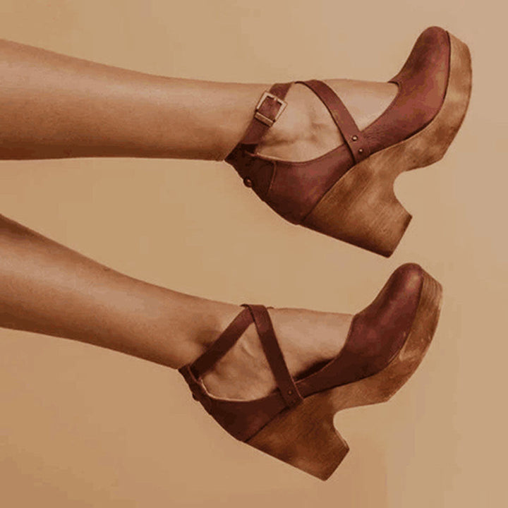 CALORA_ Dames Wedge Heel Sandalen met Gesloten Neus en Enkelbandje