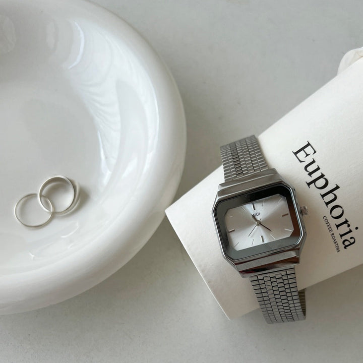 CALORA_ Elegante Dames Quartz Horloge met Retro Design