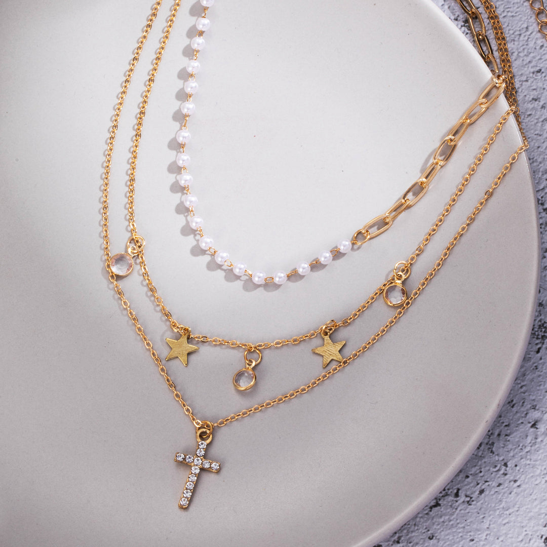 CALORA_ Elegante Gouden Parel Kettingen Set met Kristallen Hangers voor de Moderne Vrouw