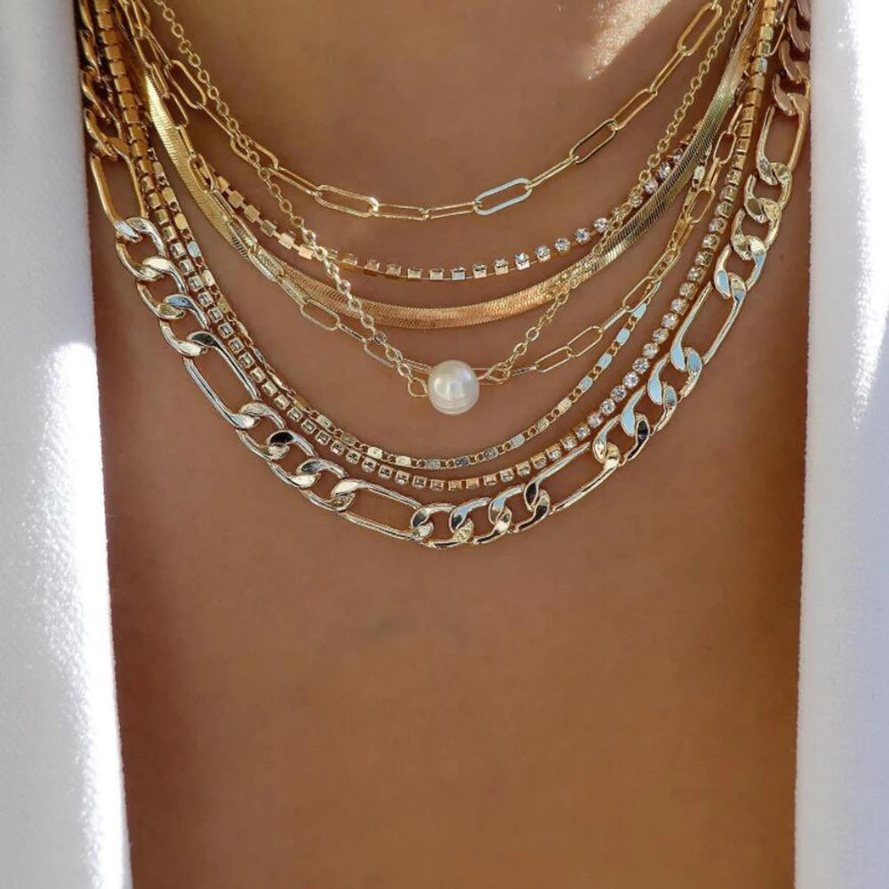 CALORA_ Elegante Gouden Parel Kettingen Set met Kristallen Hangers voor Vrouwen