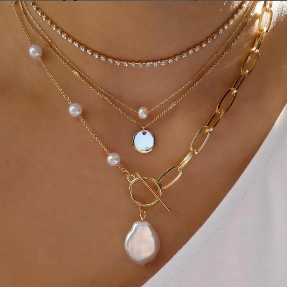 CALORA_ Elegante Gouden Parel Kettingen Set met Kristallen Hangers voor Vrouwen