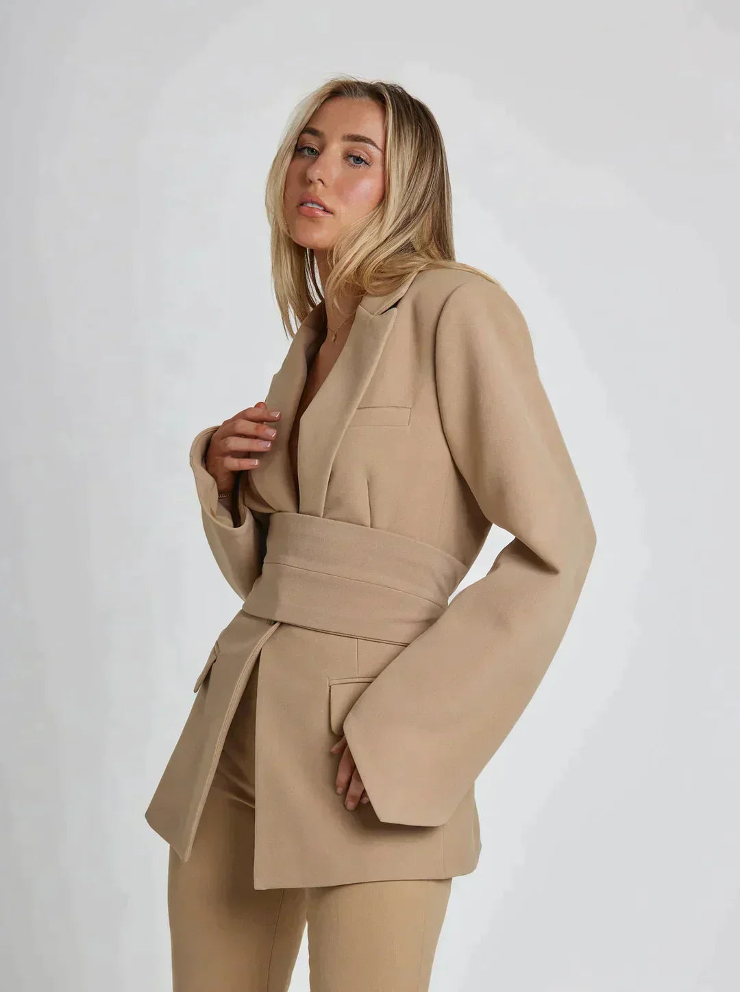 CALORA_ Elegante Herfst damesblazer met riem