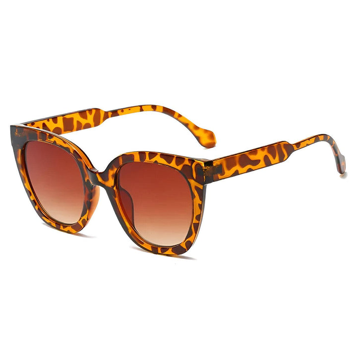Elegante Rosy Riviera Zonnebril met Lichtgewicht Kunststof Montuur-Elektronica/Gadgets-Calora-Luipaard-Calora