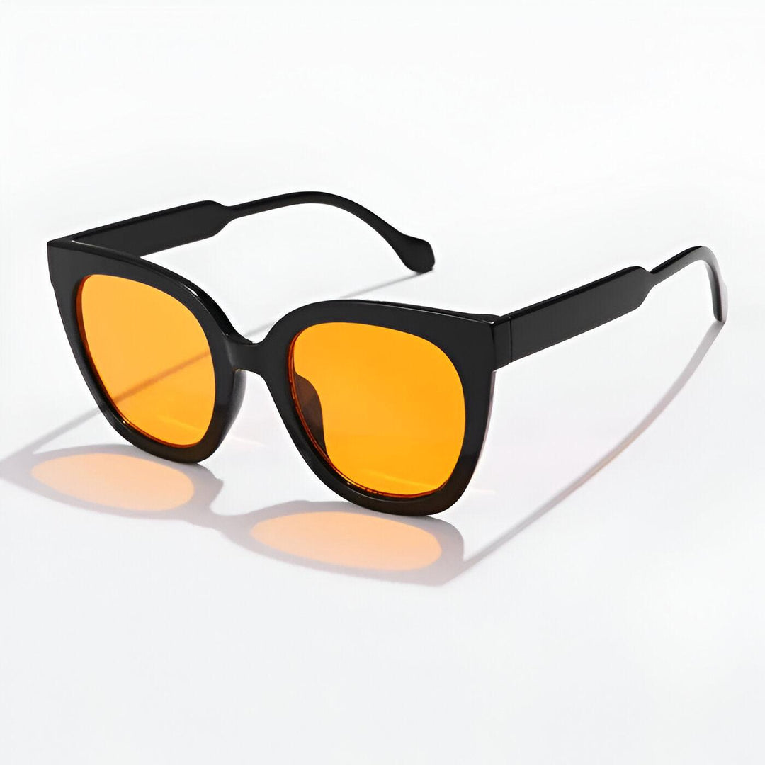 Elegante Rosy Riviera Zonnebril met Lichtgewicht Kunststof Montuur-Elektronica/Gadgets-Calora-Zwart-oranje-Calora