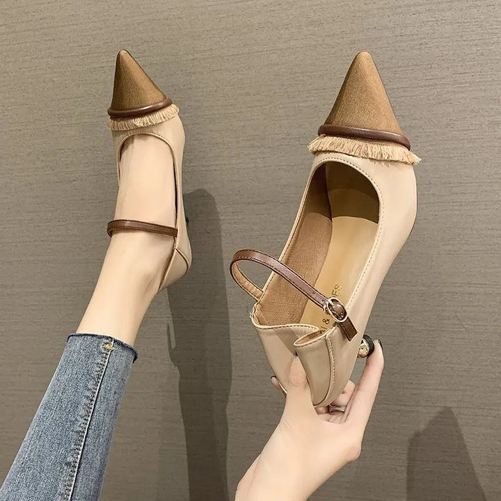 Fabulous Femme | Klassieke Sexy Puntige Hakken-Hakken-Calora-Beige-34-Calora
