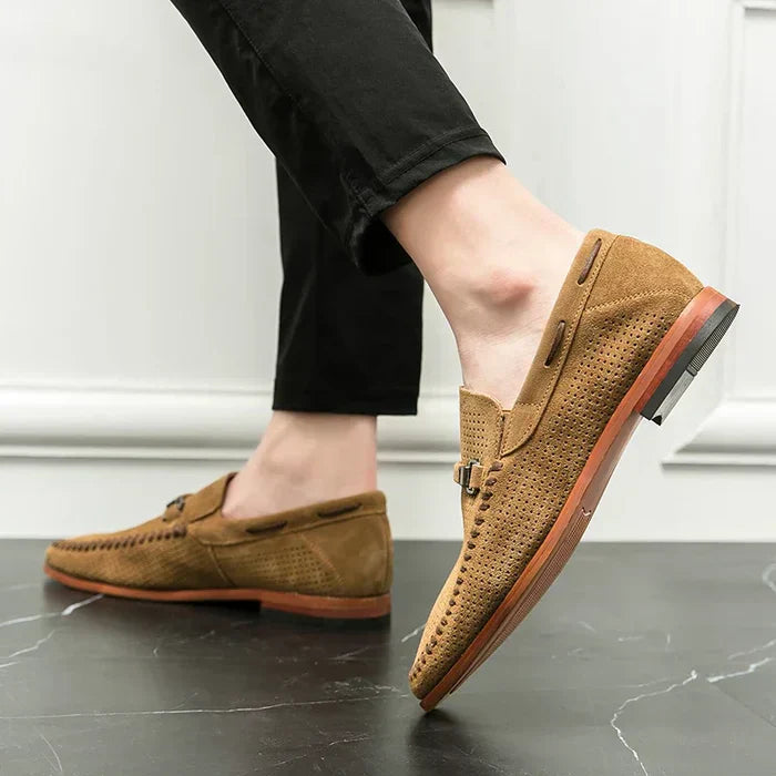 Gabriel | Stijlvolle Loafers met Gesp Detail en stiksels-Loafers-Calora-Groen-39-Calora