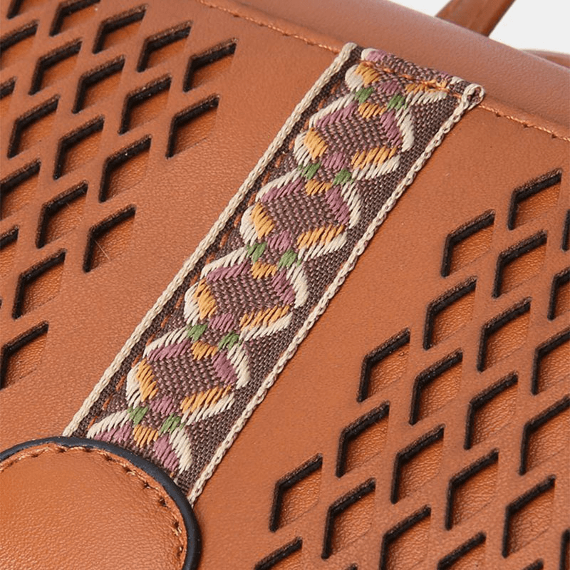 Gestikte Leren Rugzak en Schoudertas met Geometrisch Patroon-Handtassen-Calora-A - Breeze-Calora
