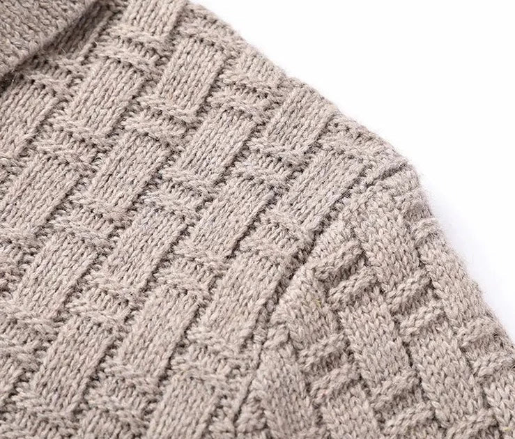 CALORA_ Geweven jacquard trui met kraag en knopen