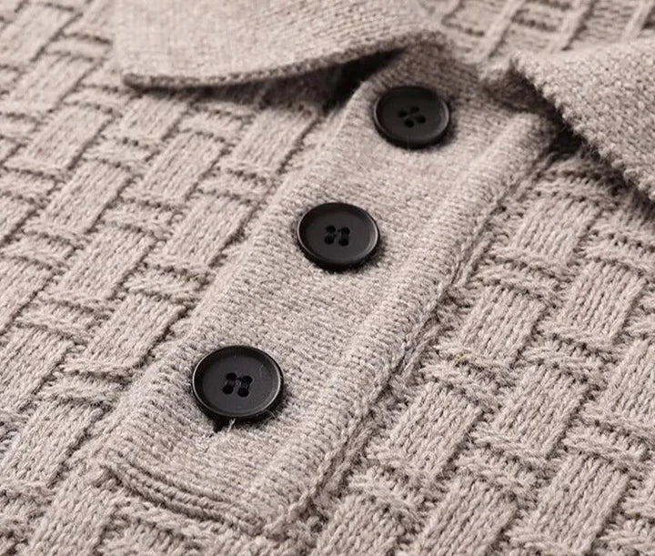 CALORA_ Geweven jacquard trui met kraag en knopen
