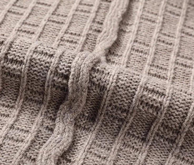 CALORA_ Geweven jacquard trui met kraag en knopen