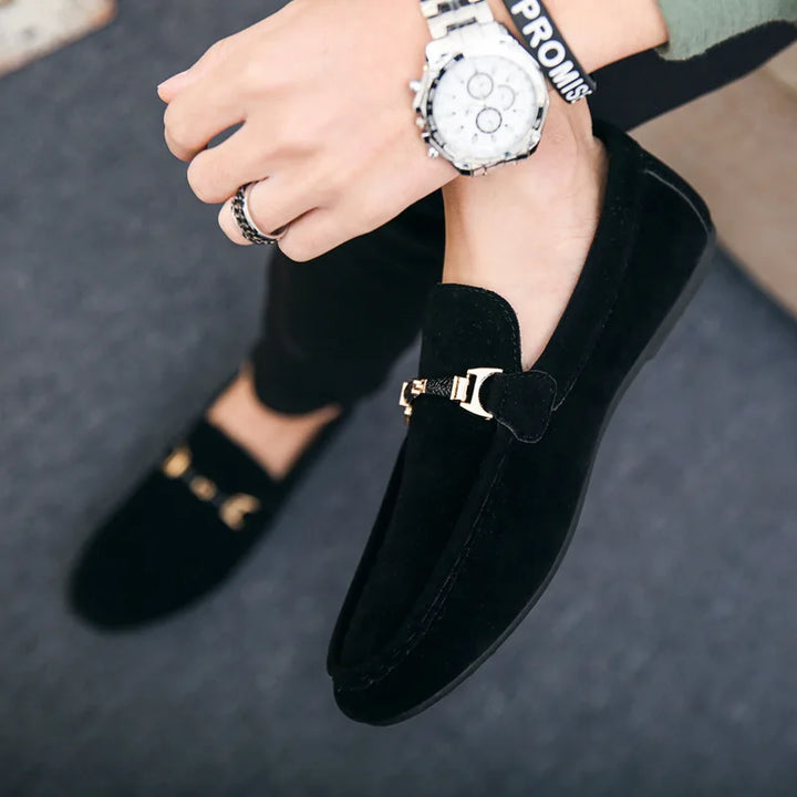 Giuliano | Elegante Suède Slip-on Loafers - Instappers-Loafers-Calora-Zwart-38-Calora