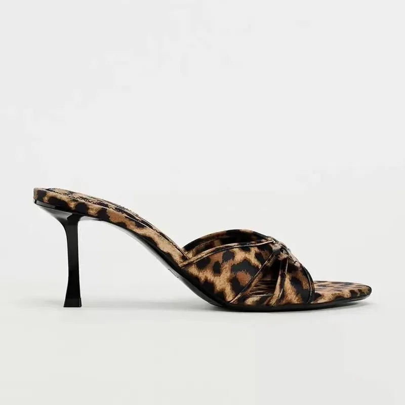 Glamouria | Hoge Hakken met Strik en Luipaardprint-Hakken-Calora-Zwart-35-Calora