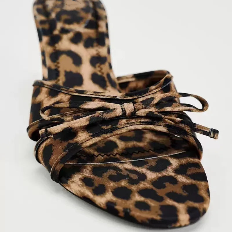 Glamouria | Hoge Hakken met Strik en Luipaardprint-Hakken-Calora-Zwart-35-Calora