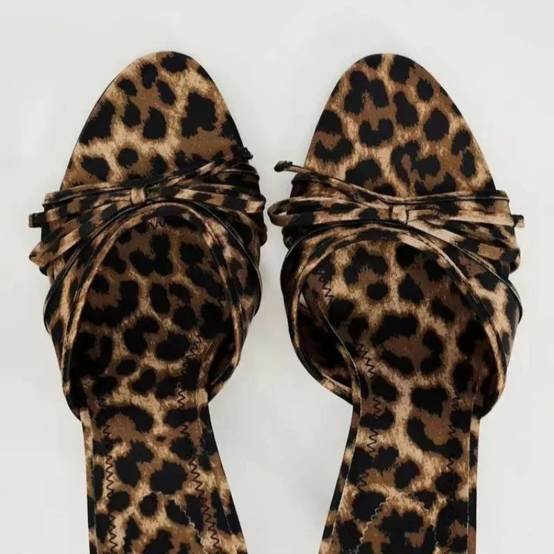Glamouria | Hoge Hakken met Strik en Luipaardprint-Hakken-Calora-Zwart-35-Calora