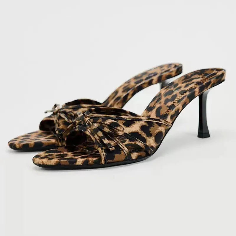 Glamouria | Hoge Hakken met Strik en Luipaardprint-Hakken-Calora-Zwart-35-Calora