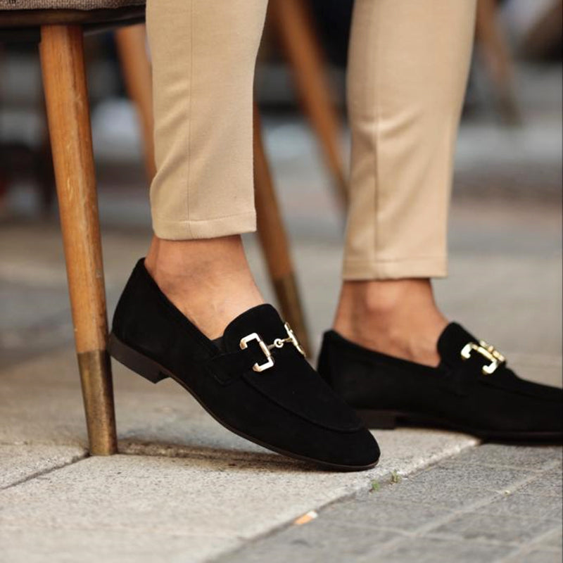 CALORA_ Heren Suede Instappers met Paardenbit Detail en Amandelteen