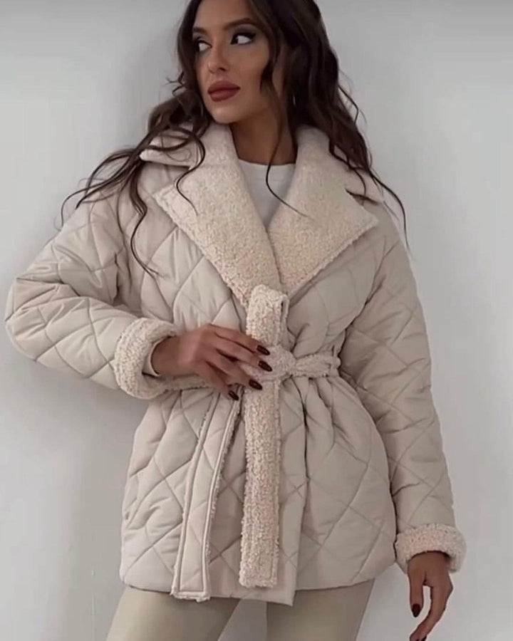 CALORA_ Korte katoenen Winterjas met revers en taille riem voor dames