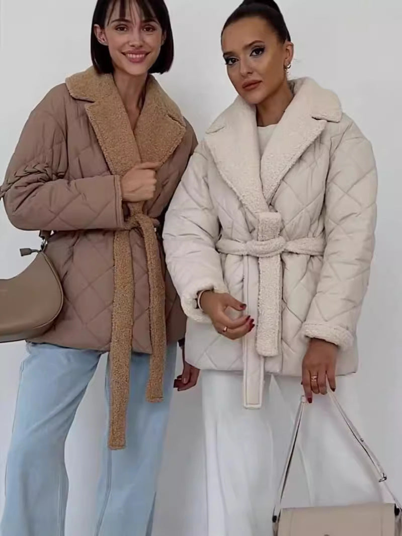 CALORA_ Korte katoenen Winterjas met revers en taille riem voor dames