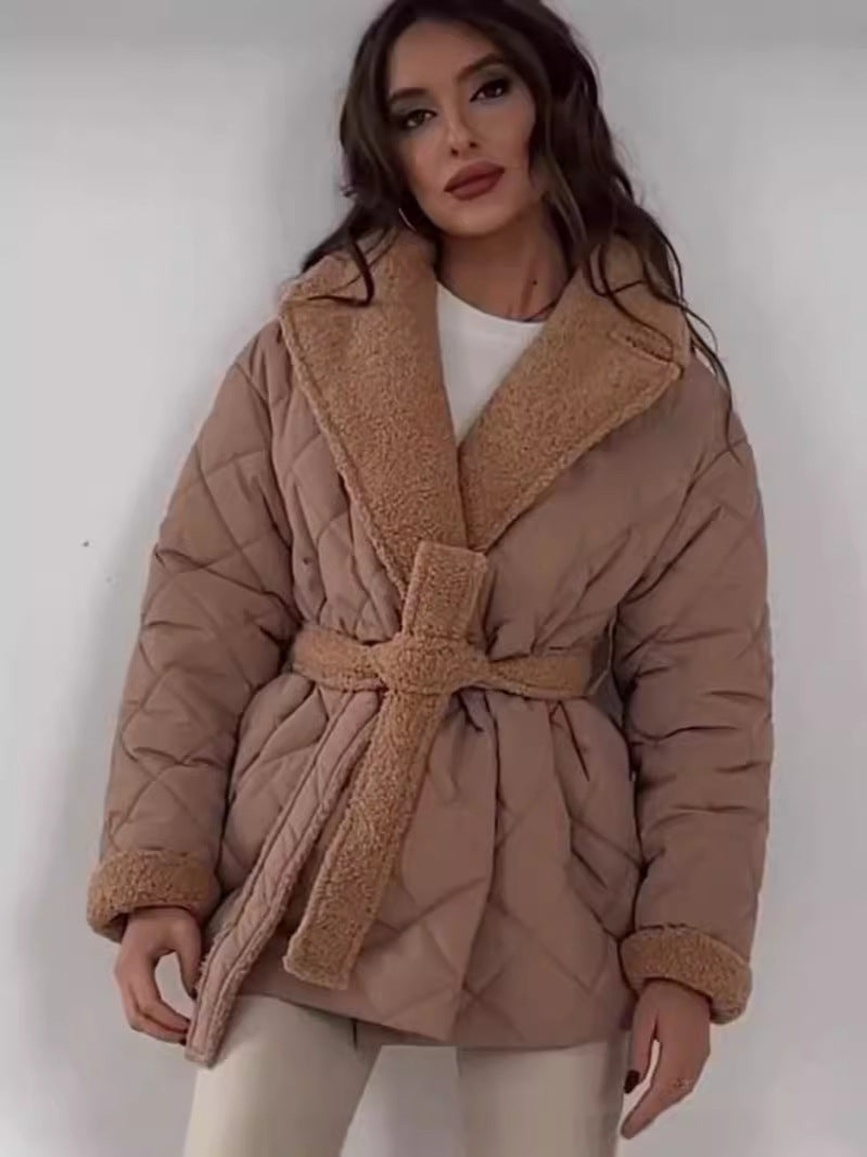 CALORA_ Korte katoenen Winterjas met revers en taille riem voor dames