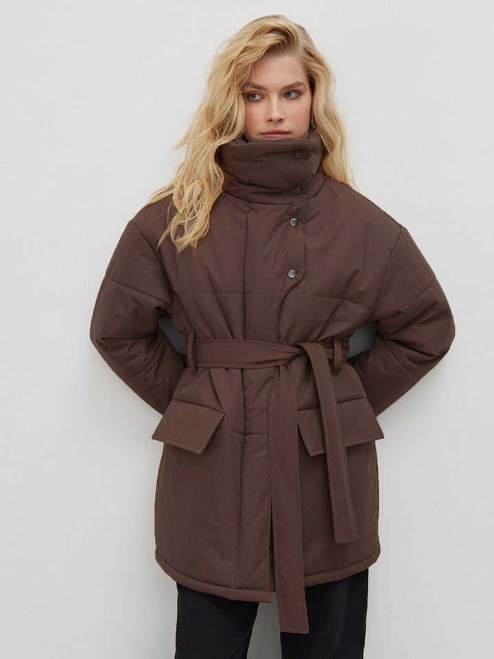 CALORA_ Kraaggewatteerde Winterjas met Tailleband en Snit voor Herfst/Winter