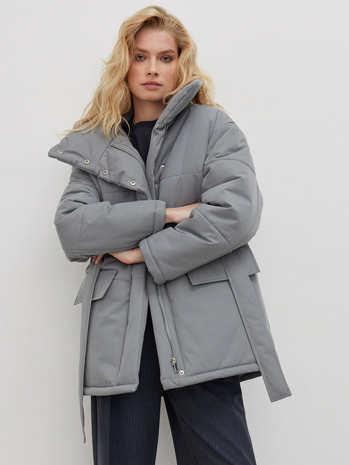CALORA_ Kraaggewatteerde Winterjas met Tailleband en Snit voor Herfst/Winter