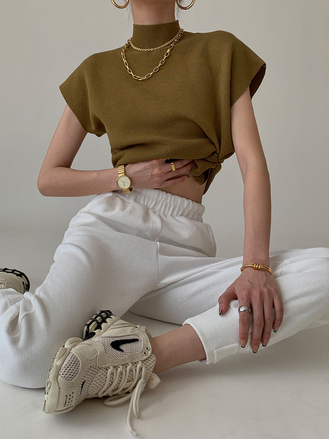 Krystal | effen pullover col top shirt-Blouses-Calora-Lichtbruin-S-Calora