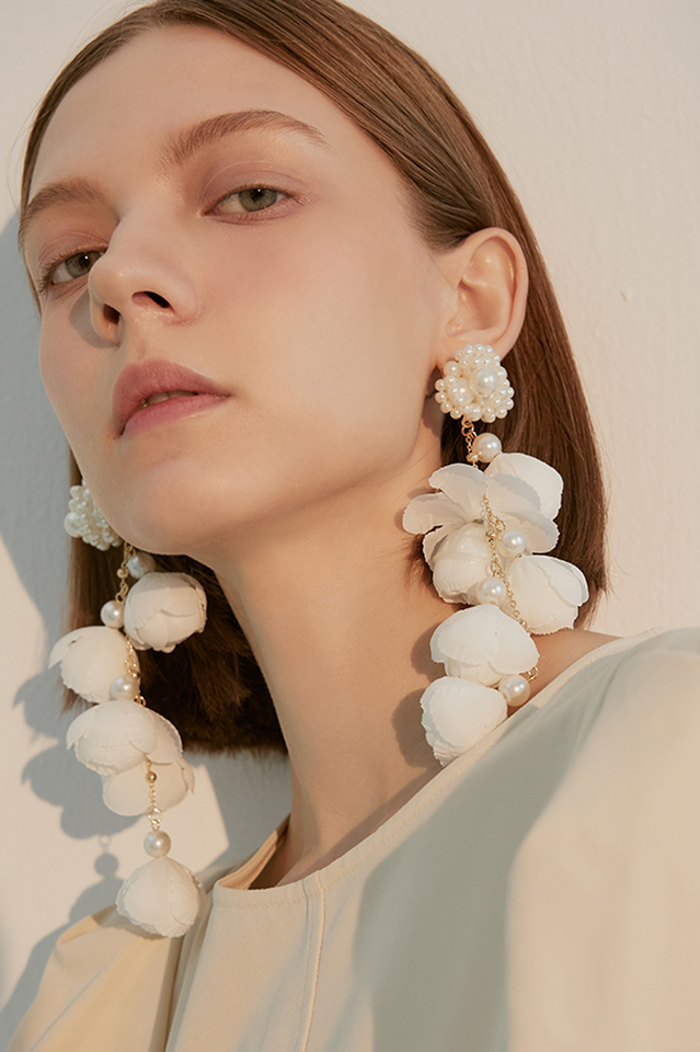 Lina | Elegante Bloemvormige Druppel Oorbellen-Armbanden-Calora-Wit-Calora