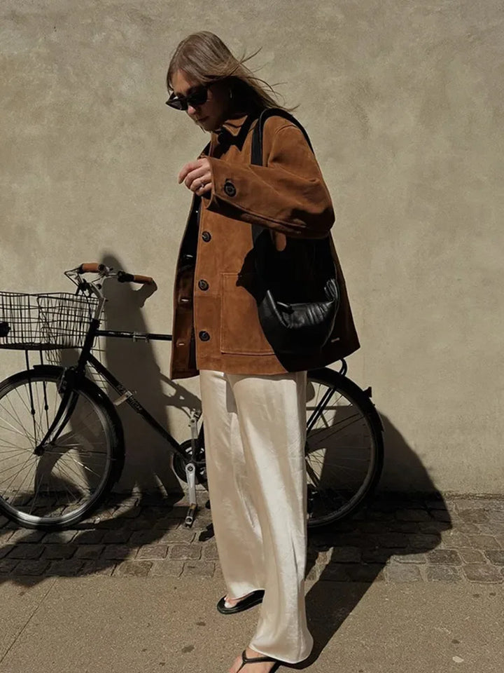 Lisette | Retro Bruin Suède Leren Blazer voor Dames-Blazers & Vesten-Calora-Bruin-S-Calora
