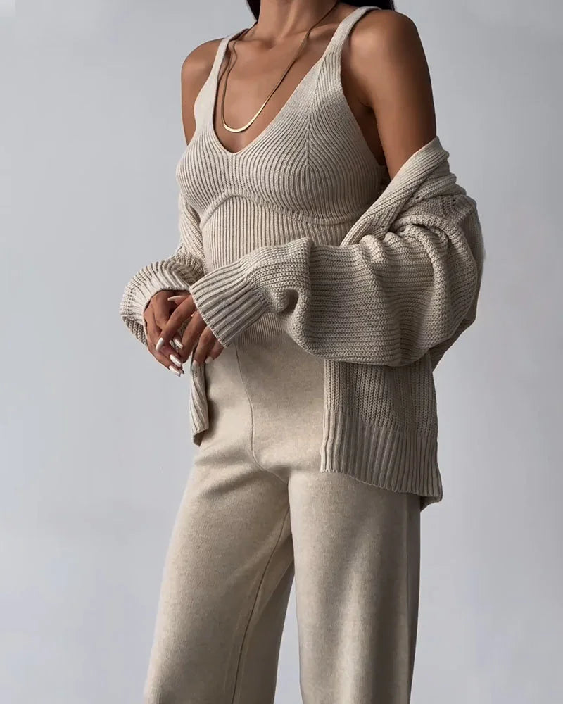 CALORA_ Luzza | Elegante V-Nek driedelige set