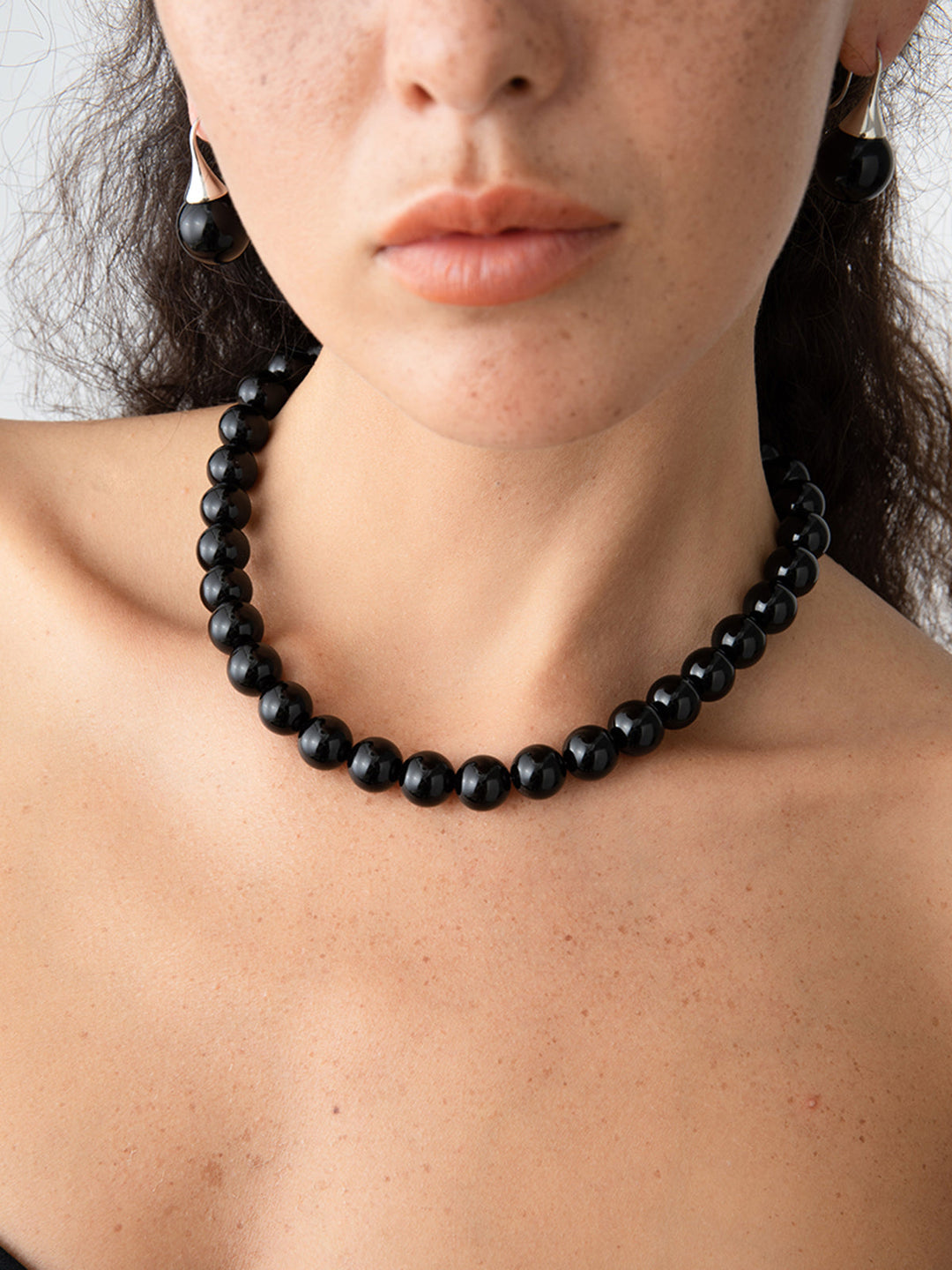 Mérial | Elegante zwarte kraal halsketting-Kettingen-Calora-Zwart-One Size-Calora