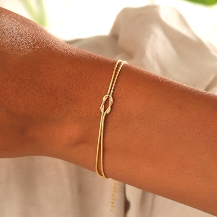 Amour | Minimalistische armband liefdesknoop-Armbanden-Calora-Zilver-Calora