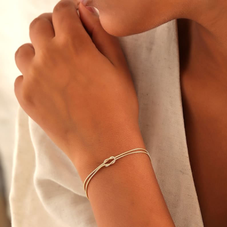 Amour | Minimalistische armband liefdesknoop-Armbanden-Calora-Zilver-Calora