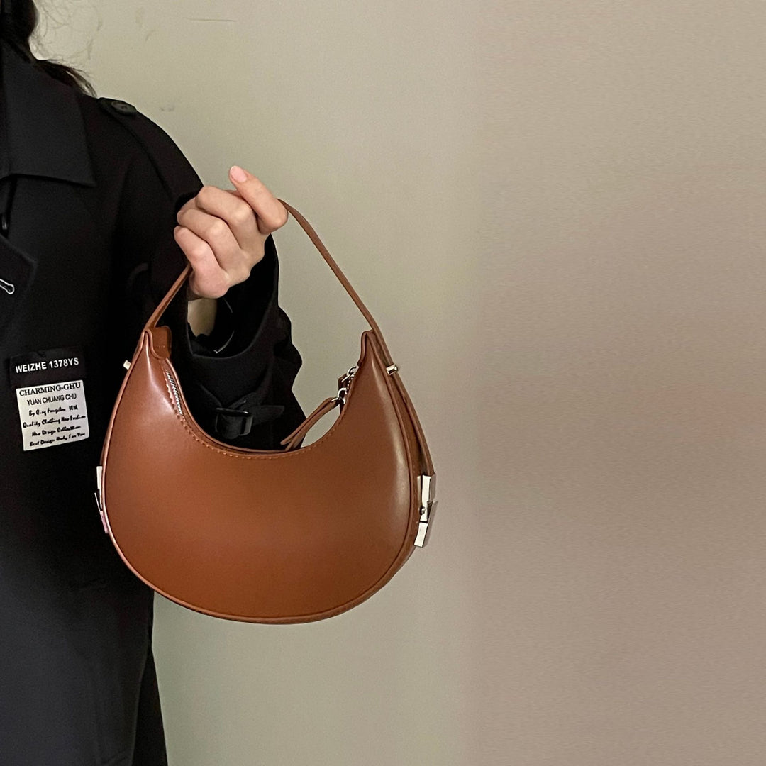 CALORA_ Moderne Dames Okseltas - Handtas met Lock Crescent Ontwerp
