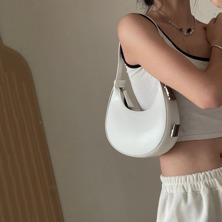 CALORA_ Moderne Dames Okseltas - Handtas met Lock Crescent Ontwerp