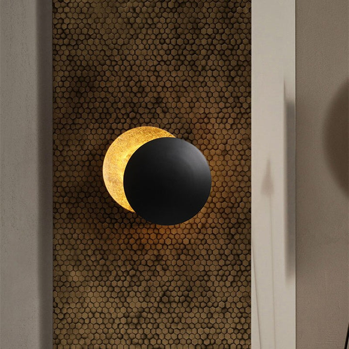 CALORA_ Moderne Premium Wandlamp met Zonne-Eclips Ontwerp
