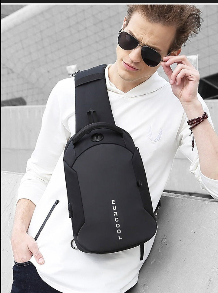 CALORA_ Multifunctionele Schouder heup tas met USB-poort voor Laptop tot 17,3 inch
